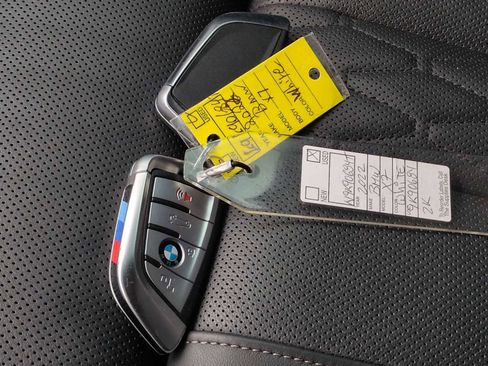 Certified 2022 BMW X7 xDrive40i w/ M Sport Package image 37