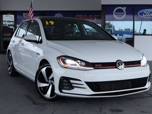 Used 2019 Volkswagen GTI Rabbit Edition image 2