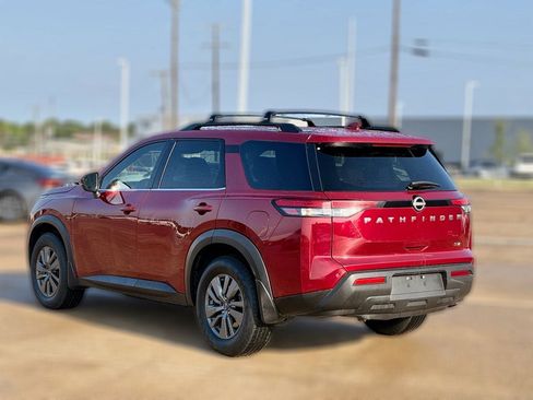 Used 2022 Nissan Pathfinder SV FWD image 6