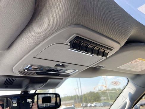 New 2026 Ford F250 Lariat w/ Black Appearance Package image 22