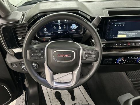 Used 2023 GMC Sierra 1500 Elevation AWD/4WD image 4