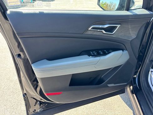 Used 2023 Kia Sportage X-Line w/ X-Line Premium Package AWD/4WD image 24