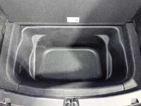 Used 2022 Tesla Model Y Performance image 27