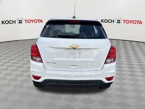 Used 2021 Chevrolet Trax LS image 4