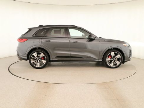 New 2026 Audi SQ5 Premium Plus AWD/4WD image 8