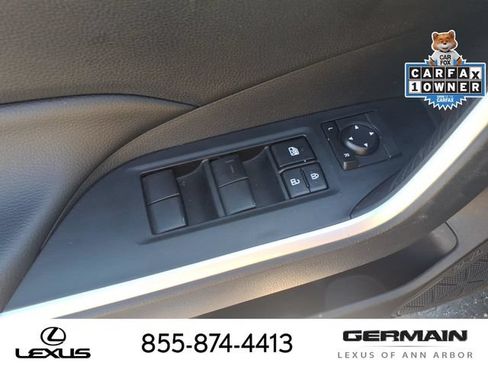Used 2025 Toyota RAV4 LE AWD/4WD image 15