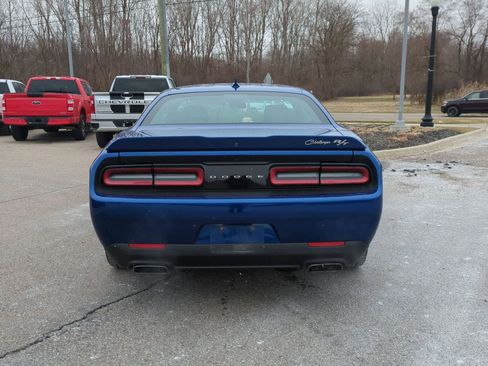 Used 2022 Dodge Challenger R/T w/ Driver Convenience Group image 7
