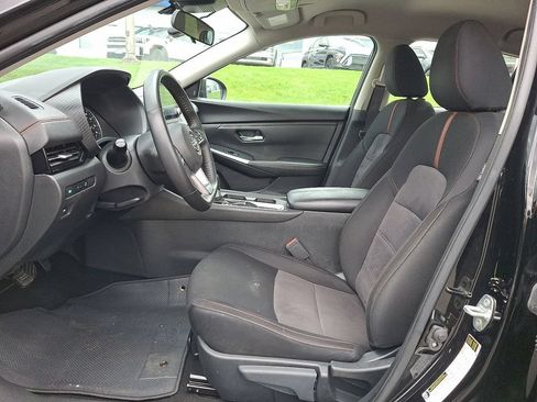 Used 2025 Nissan Sentra SR FWD image 14