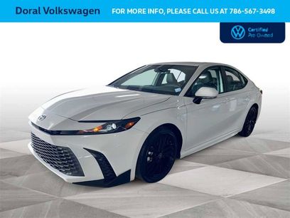 Used 2025 Toyota Camry SE w/ Convenience Package