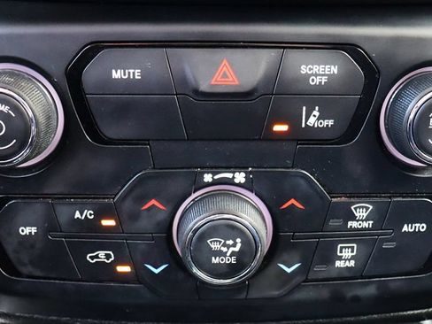 Used 2021 Jeep Renegade Latitude w/ Convenience Group FWD image 45