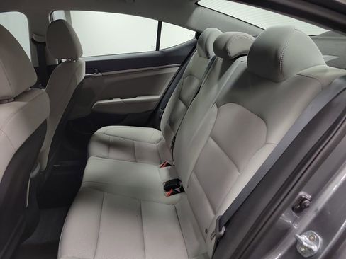 Used 2018 Hyundai Elantra SE w/ Cargo Package image 18