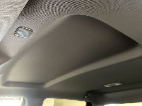 Used 2023 Chevrolet Silverado 1500 LT image 22