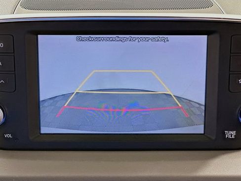 Used 2020 Hyundai Santa Fe SEL FWD image 16