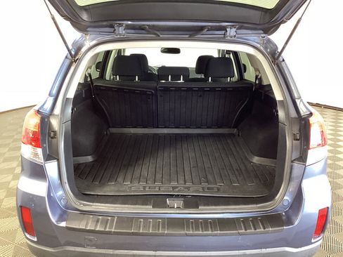 Used 2014 Subaru Outback 2.5i Premium w/ Moonroof Package AWD/4WD image 12