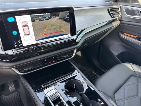 New 2026 Volkswagen Atlas Cross Sport SE image 13