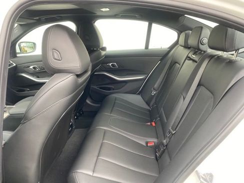 Used 2025 BMW 330i xDrive Sedan w/ Convenience Package image 15