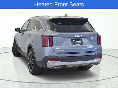 Used 2025 Kia Sorento EX FWD image 4