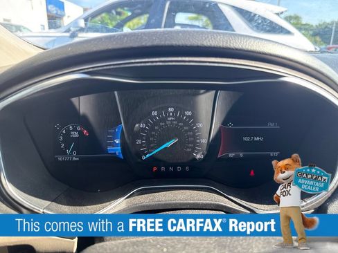Used 2017 Ford Fusion SE w/ Fusion SE Technology Package AWD/4WD image 3