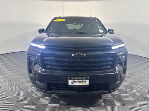 Used 2024 Chevrolet Traverse LT w/ Midnight/Sport Edition AWD/4WD image 33