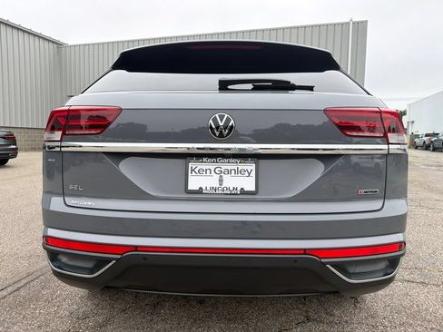 Used 2021 Volkswagen Atlas Cross Sport SEL AWD/4WD image 8