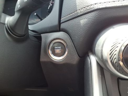 Certified 2025 Toyota RAV4 XLE AWD/4WD image 22