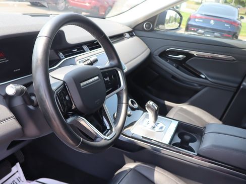 Used 2022 Land Rover Range Rover Evoque SE AWD/4WD image 10