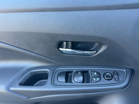 Certified 2025 Nissan Versa SV FWD image 11