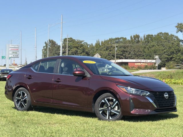 Used 2025 Nissan Sentra SV w/ All-Weather Package FWD image 14