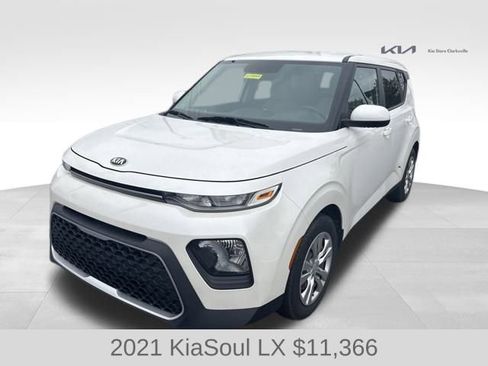 Used 2021 Kia Soul LX image 4