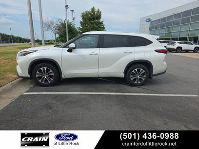 Used 2021 Toyota Highlander XLE