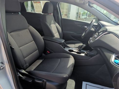 Used 2019 Chevrolet Malibu LT FWD image 22