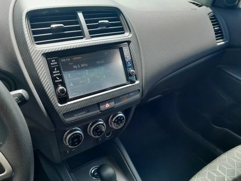 Used 2024 Mitsubishi Outlander Sport ES AWD/4WD image 19