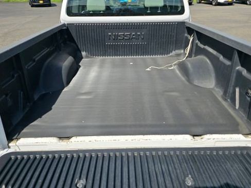 Used 2007 Nissan Frontier XE image 8