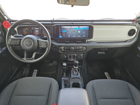 Used 2025 Jeep Wrangler Sport image 9