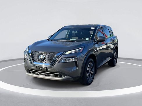 Used 2021 Nissan Rogue SV image 4