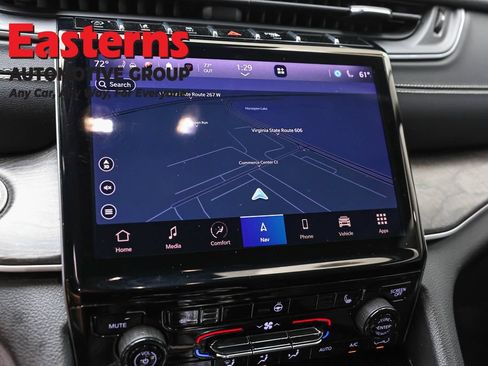 Used 2023 Jeep Grand Cherokee L Limited AWD/4WD image 18