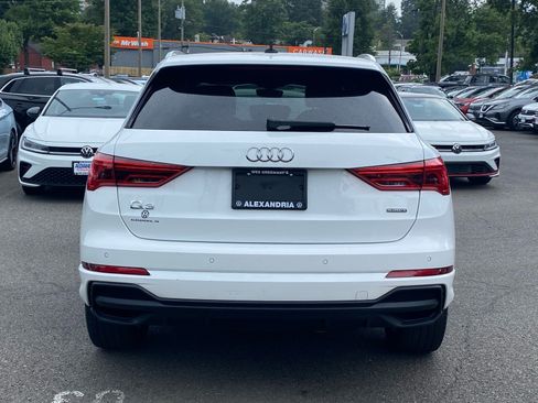 Used 2023 Audi Q3 2.0T Premium w/ Convenience Package AWD/4WD image 4