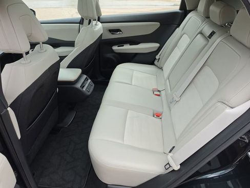 Used 2024 Nissan Ariya AWD image 23