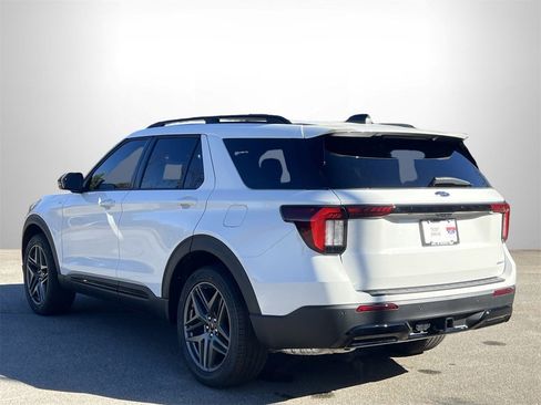 New 2026 Ford Explorer ST-Line w/ ST-Line Street Pack image 26