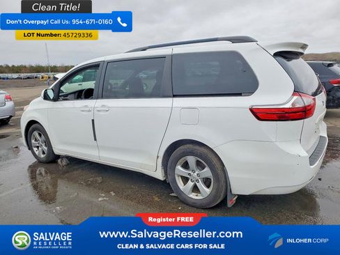 Used 2017 Toyota Sienna LE image 3