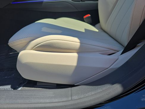 New 2026 Mercedes-Benz E 350 4MATIC Sedan image 28