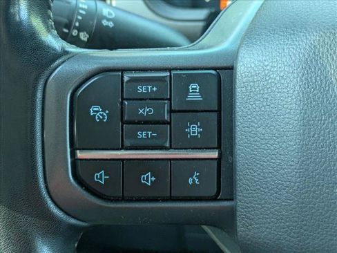 Used 2022 Ford F150 Lariat w/ Equipment Group 502A High AWD/4WD image 5