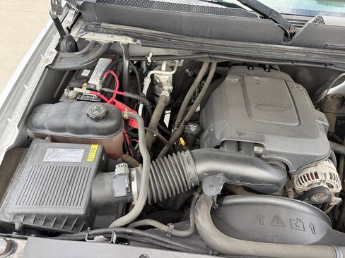 Used 2010 GMC Sierra 2500 SLE AWD/4WD image 12