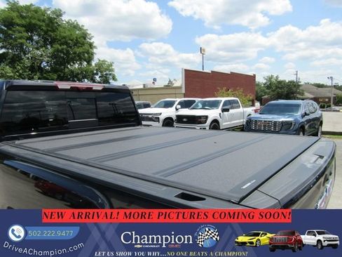 Certified 2025 GMC Sierra 2500 Denali w/ Denali Reserve Package AWD/4WD image 9