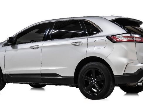 Used 2019 Ford Edge SEL w/ Equipment Group 201A image 4