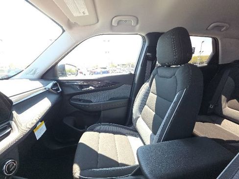 New 2026 Chevrolet TrailBlazer LS w/ LS Convenience Package AWD/4WD image 25
