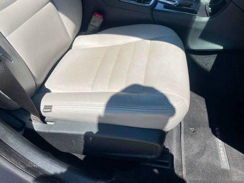 Used 2014 Dodge Charger SE RWD image 28