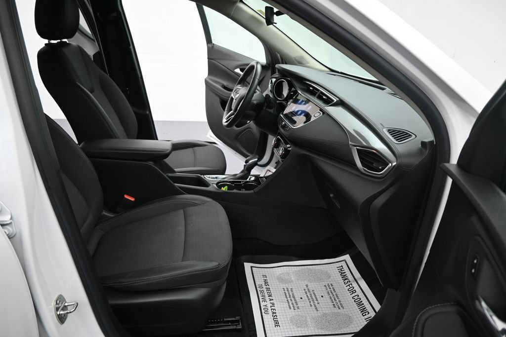 Used 2022 Buick Encore GX Select w/ Sport Touring Package AWD/4WD image 27