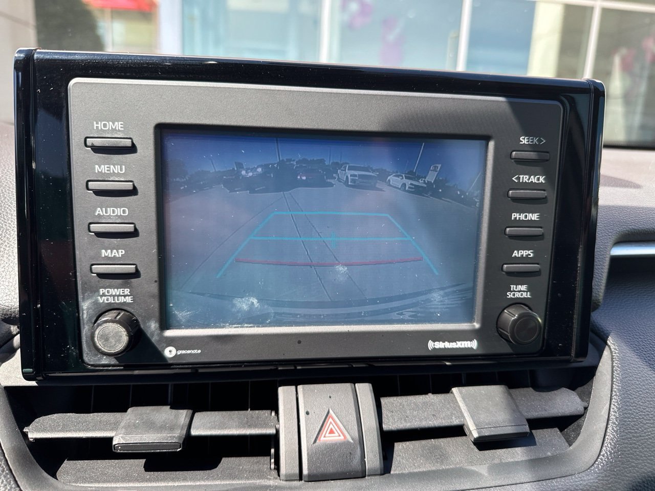 Used 2020 Toyota RAV4 XLE w/ Convenience Package FWD image 8