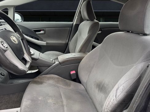 Used 2010 Toyota Prius Two image 2